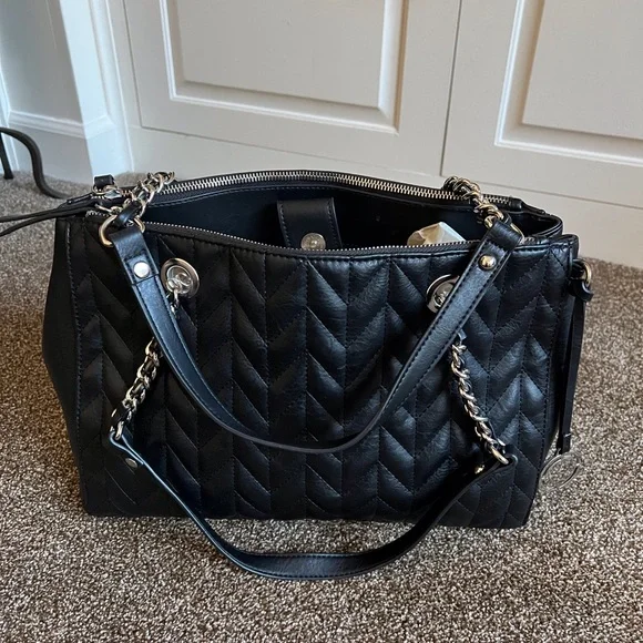 Nicole Miller Bags Nicole Miller Black Leather Quilted Handbag - Main Image